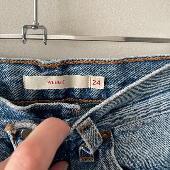 Levi's Wedgie Icon Fit High Rise Denim Casual Straight Leg Jeans Shut Up Blue 24 - Picture 9 of 11